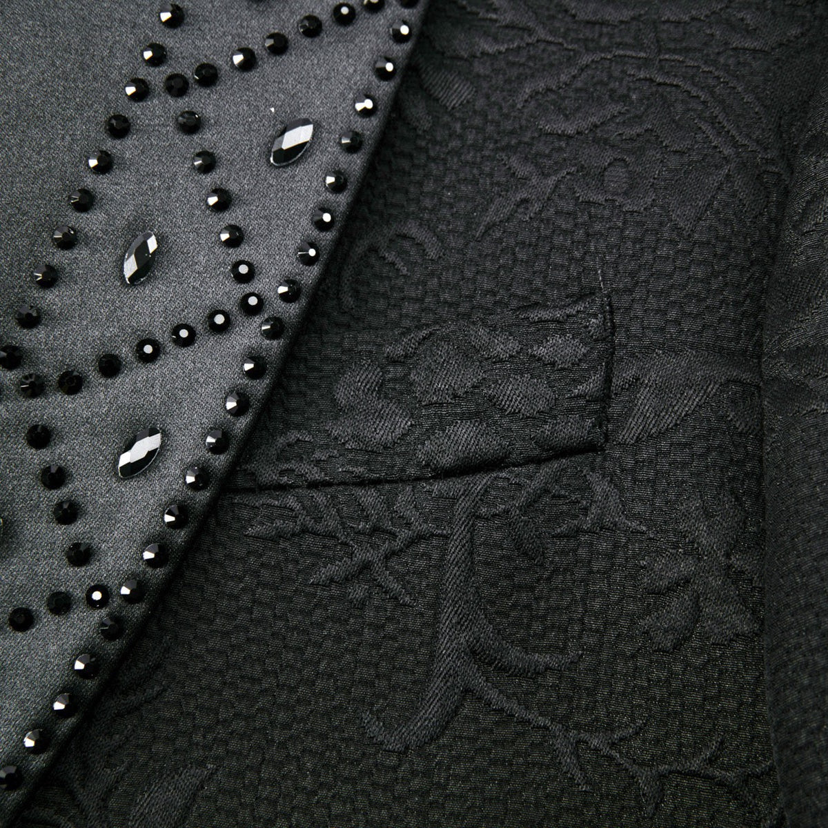Suitmine men's black double-breasted suit with jacquard pattern and embellished shawl lapels, paired with matching trousers